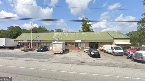 Retail Center in Clarkdale, Georgia