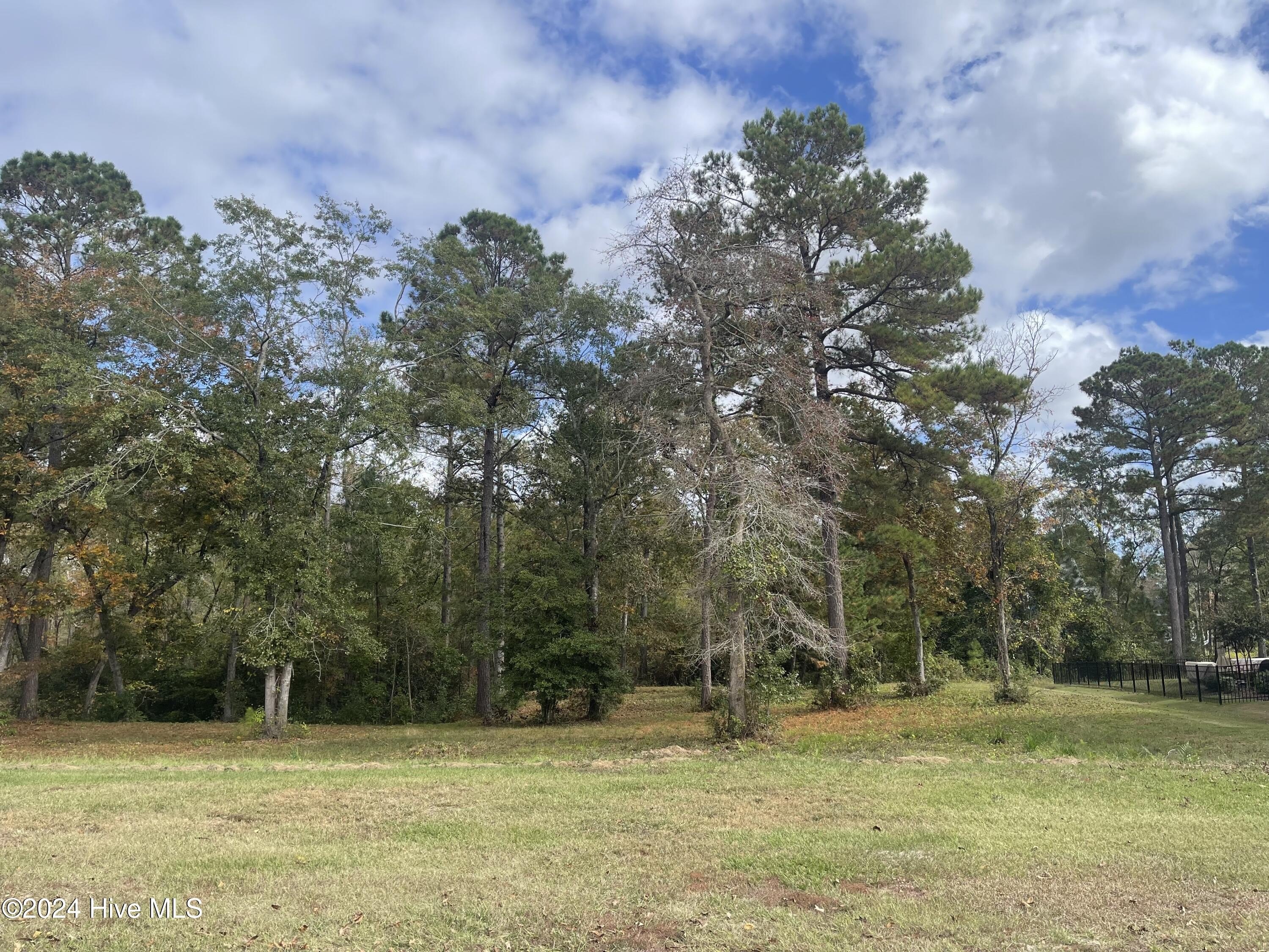Riverfront Acreage in Master-Planned Community