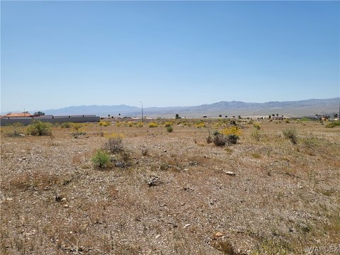 Commercial Lot in Sunridge Estates