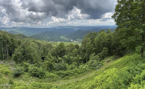Serene Mountain Land with Views