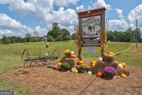 Farmhouse Inn Hospitality & Event Venue