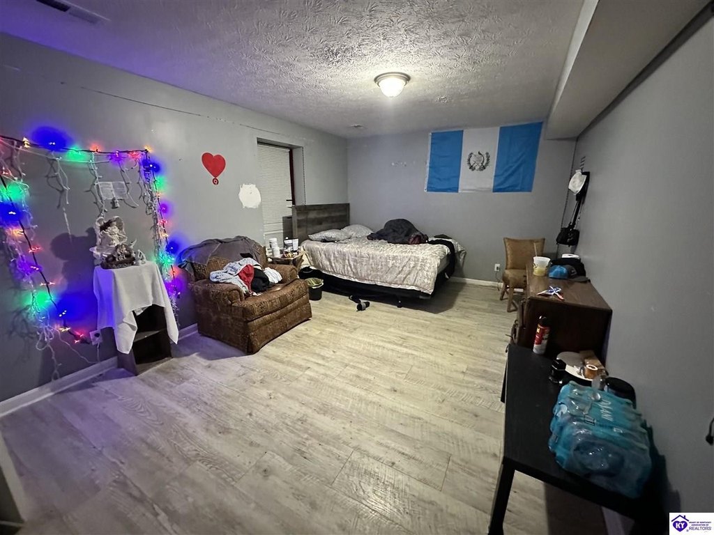 Picture 47