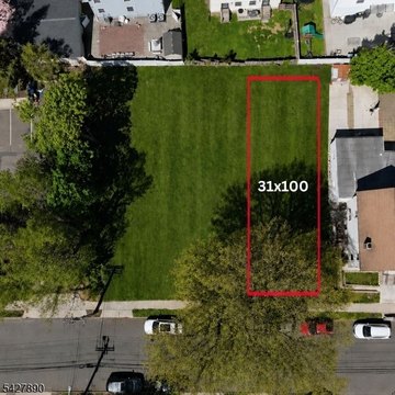 Residential Lot in Belleville Township