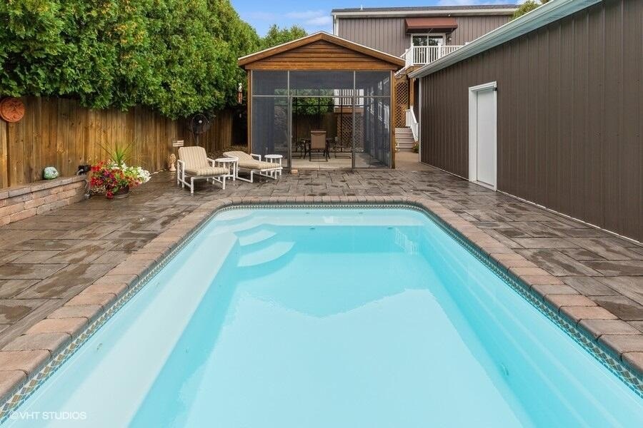 Versatile Commercial Property with Residences