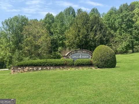 Buildable Lot in Apple Pie Ridge