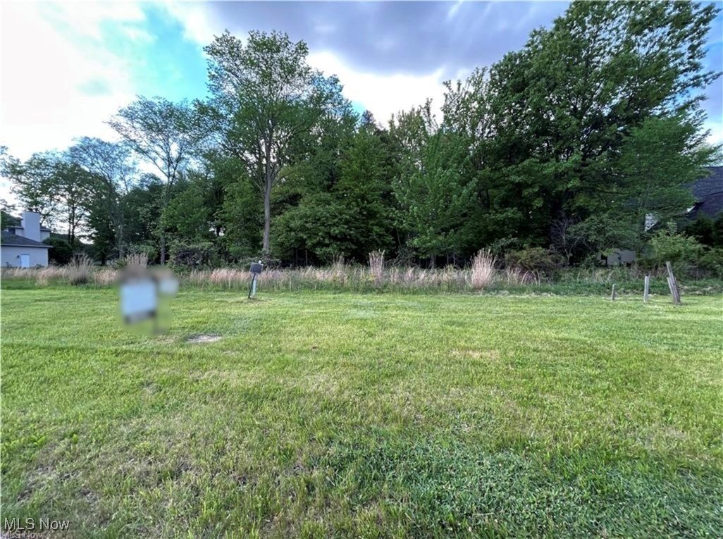 Residential Land in Richmond Heights
