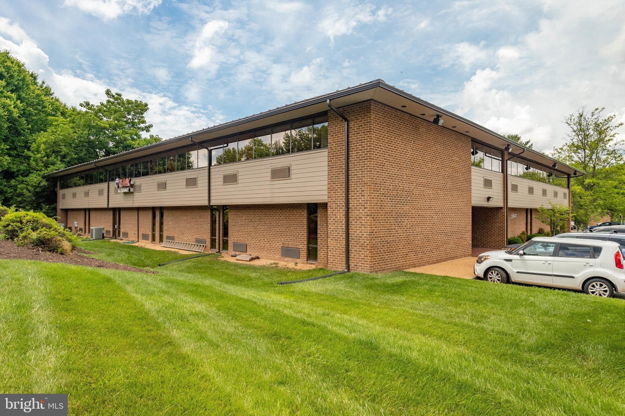 Professional Offices in Burke, VA