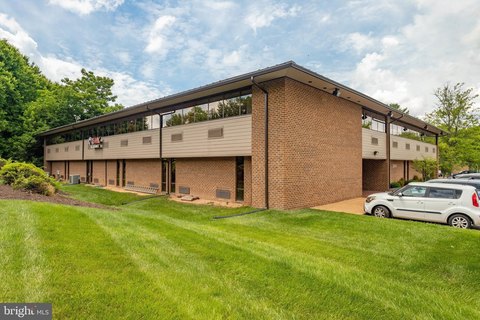 Professional Offices in Burke, VA