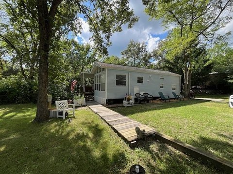 Updated Park Model in Gated Community