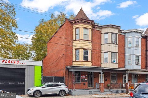 Income-Producing 5-Unit Property