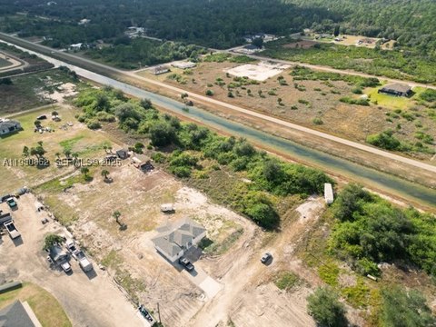 La Belle Canal-Front Residential Lot
