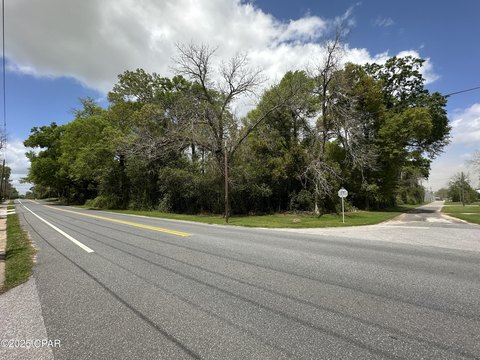 Commercial Lot in Greenwood, FL