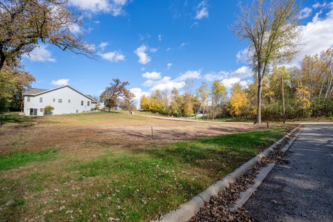 New London Building Lot Available