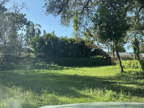 Vacant Lot in Dania Beach