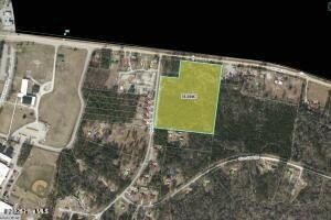 Residential Land in Holly Ridge