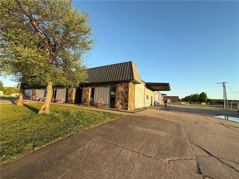 Fort Smith Warehouse with Office