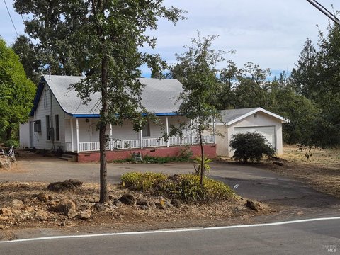 Three-Unit Cottage Property