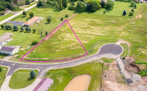 Residential Land in Black Creek