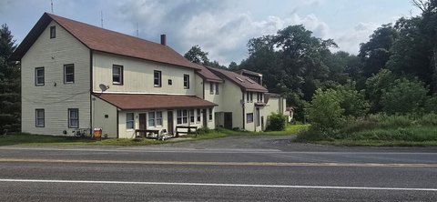 Multifamily Building with Potential Sixth Unit