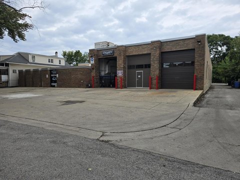Rogers Park Commercial Opportunity