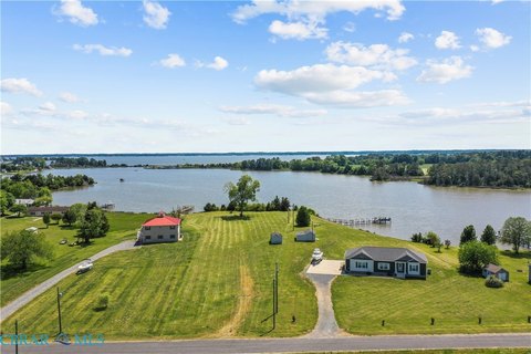 Land, Farnham, VA