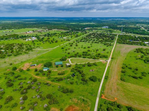 Turnkey Ranch with Horse Barn
