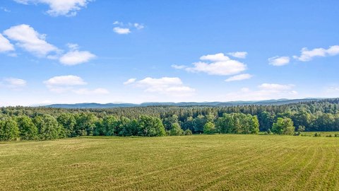 30 Acres Bordering State Forest