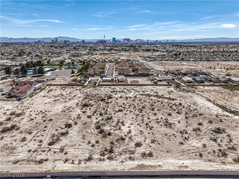 Large Lot in North Las Vegas