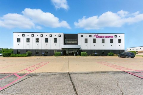 Versatile Cedar Falls Commercial Office