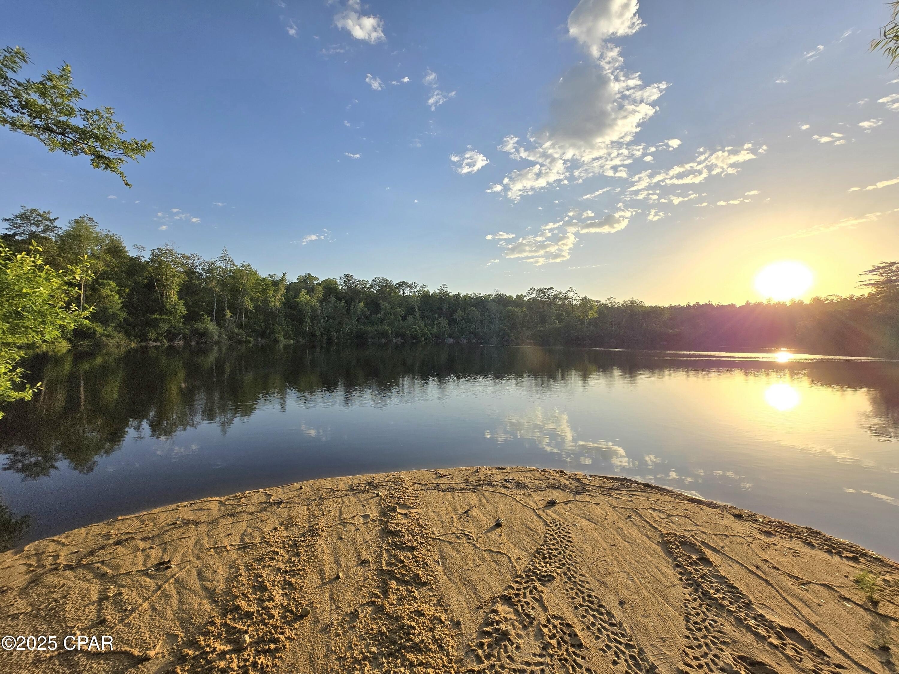 Land in Sunny Hills, Florida