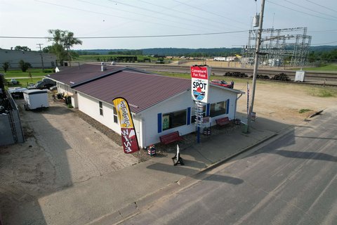 Renovated Restaurant Building with Kitchen