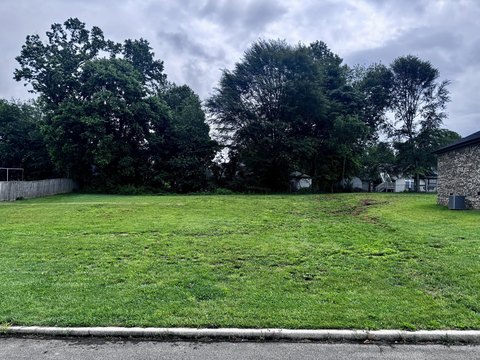 Premier Building Lot in Somerset