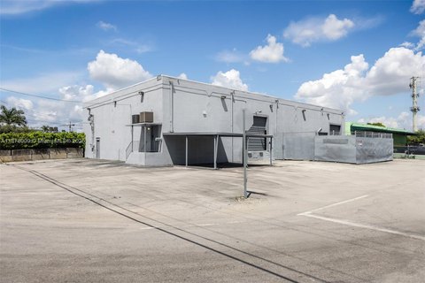 Doral Warehouse with Intensive Zoning