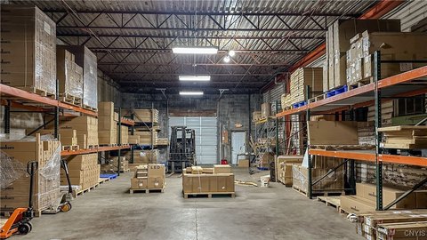 Versatile Commercial Building in Rome