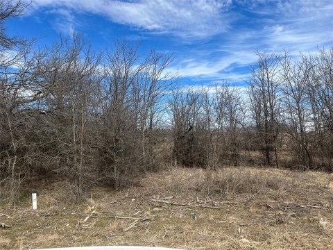 Land Near Runaway Bay Lake