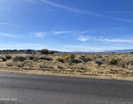 Land, Rosamond, CA