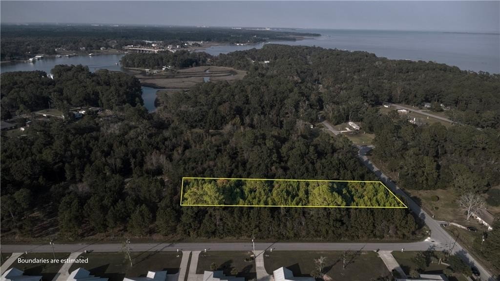 Land Near Fowl River