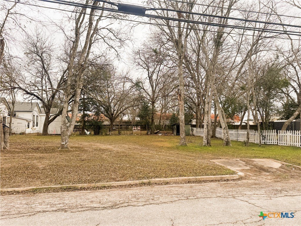 Residential Lot in Gonzales, TX