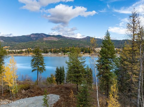 Priest River Land with Dock