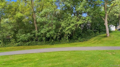 Land, Lewiston, NY