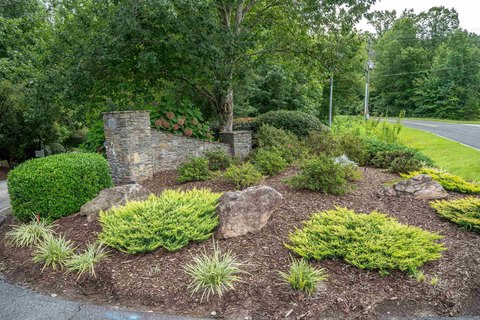 LAND, Travelers Rest, SC