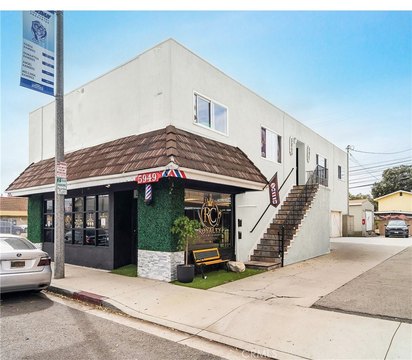 Mixed-Use Triplex with Barbershop