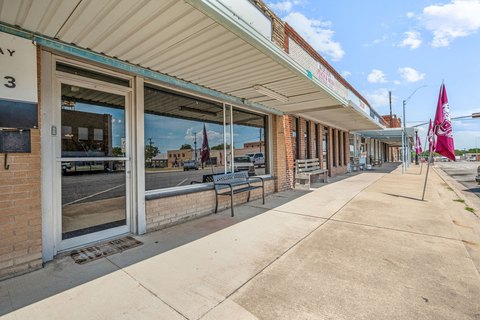 Mixed-Use Live-Work Property
