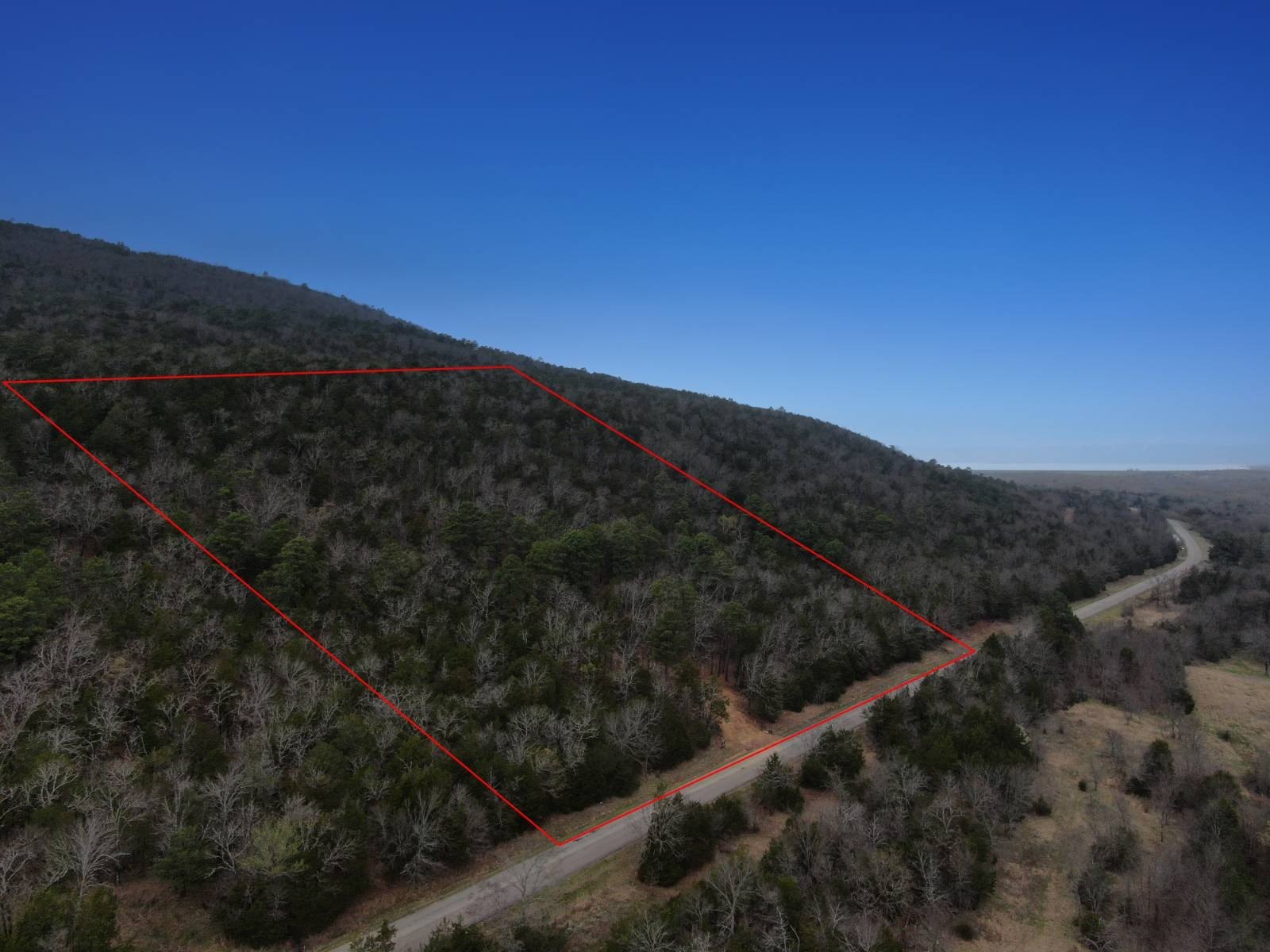 Scenic Land Near Sardis Lake