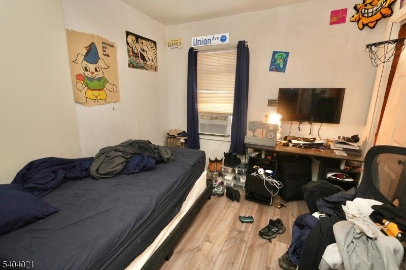 Picture 9