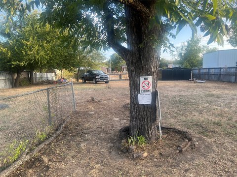 Vacant Residential Lot with City Utilities