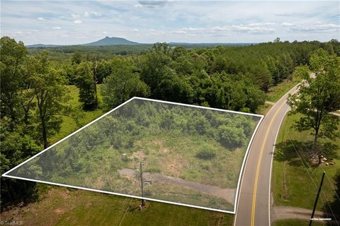 LAND - Pilot Mountain, NC