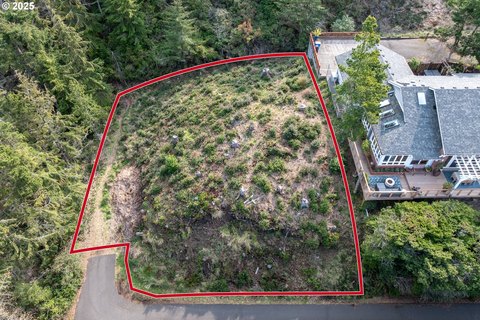 Oceanside Vacant Lot with Ocean Views