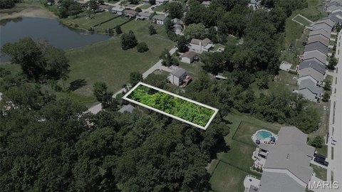 Residential Land in Fenton, MO