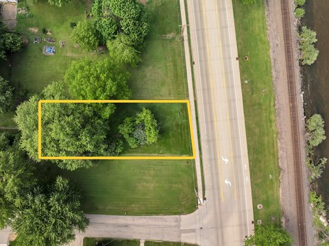 Oshkosh Vacant Waterfront Lot
